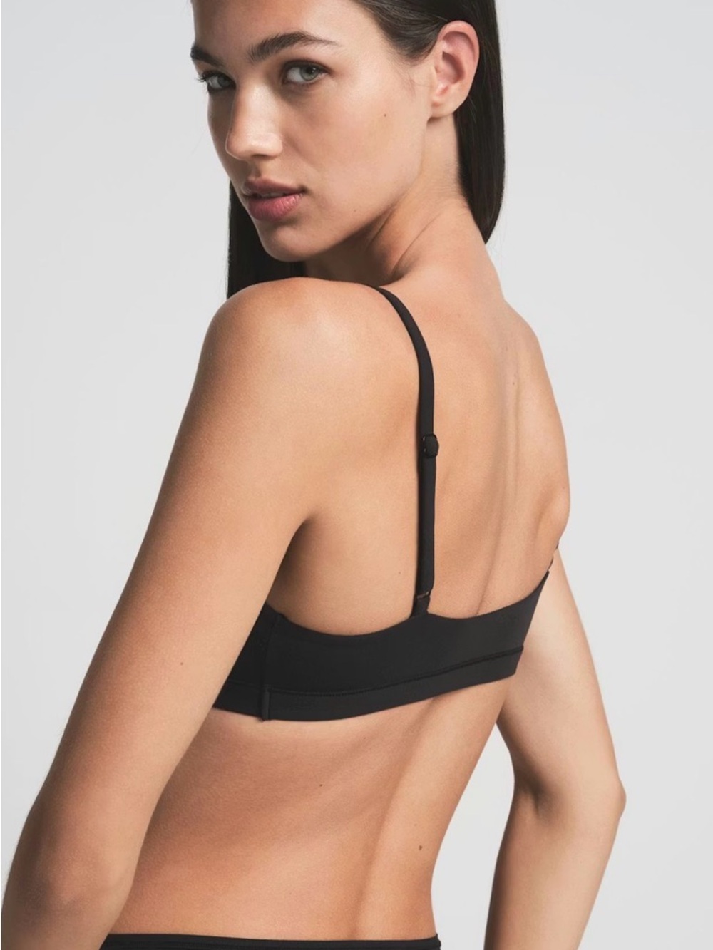 SKIMS Fits Everybody Scoop Bralette - Picture 2 of 8